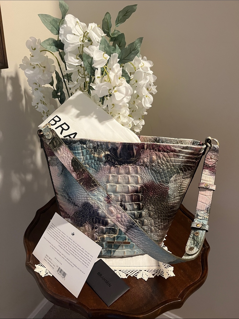 EUC Brahmin Quinn Nirvana Melbourne bucket bag.